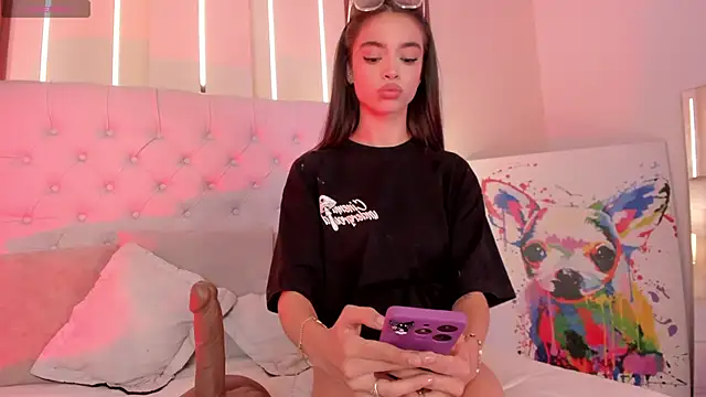 Snapshot of vega_roux chatting on October 2025 04:52:01 PM vega roux online show from October 2025 04:52:01 PM