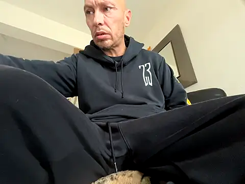 Snapshot of Germankink chatting on October 2025 09:54:02 AM Germankink online show from October 2025 09:54:02 AM