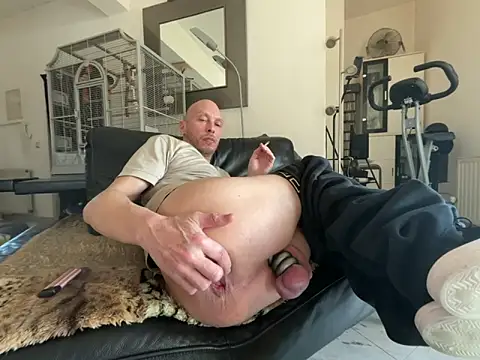 Snapshot of Germankink chatting on March 2026 04:03:01 PM Germankink online show from March 2026 04:03:01 PM