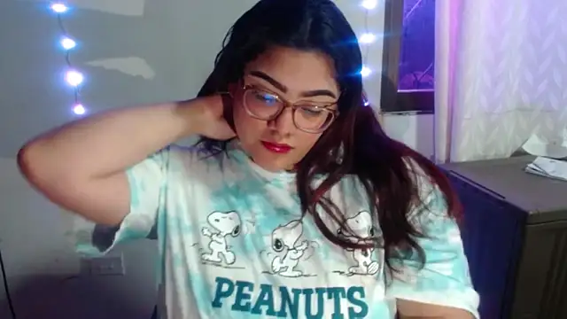 KathyGonzalez online show from November 2025 04:51:01 PM