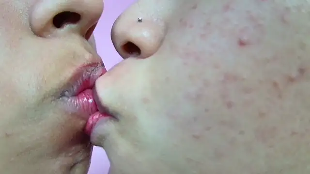 strawberrymia68 online show from February 2025 04:38:01 PM