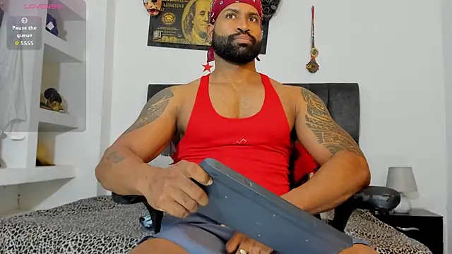 MattRodriguez9 online show from December 2025 08:04:02 PM