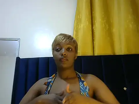 Snapshot of Sexy_lla chatting on September 2025 01:28:02 AM Sexy lla online show from September 2025 01:28:02 AM