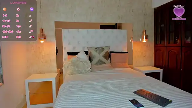 AshleyyBrownn online show from December 2025 01:59:02 AM