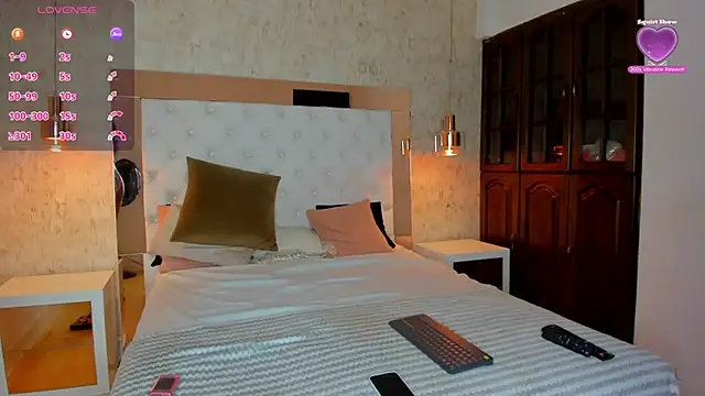 AshleyyBrownn online show from November 2025 03:06:01 AM