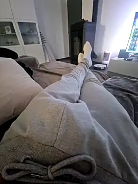 Leonormaldick online show from October 2025 01:11:01 PM