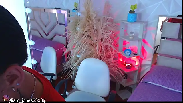 Jonesliam23 online show from September 2025 07:09:02 PM