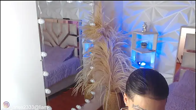 Jonesliam23 online show from October 2025 07:26:02 PM