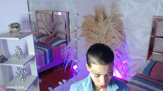 Jonesliam23 online show from March 2026 07:37:01 PM