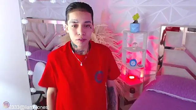 Jonesliam23 online show from September 2025 07:07:01 PM