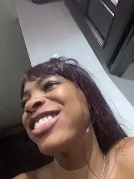 Snapshot of adaraSmiith chatting on January 2025 11:30:02 AM adaraSmiith online show from January 2025 11:30:02 AM