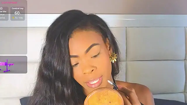 adaraSmiith online show from March 2026 12:13:01 PM