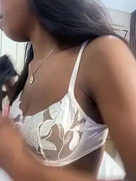 adaraSmiith online show from December 2025 12:09:02 PM