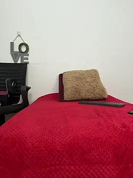 luisa curli online show from April 2026 11:22:01 PM