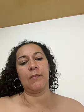 luisa curli online show from February 2026 04:22:01 AM