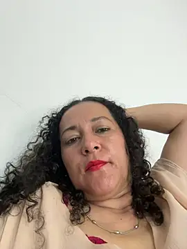 luisa curli online show from February 2026 03:37:02 AM