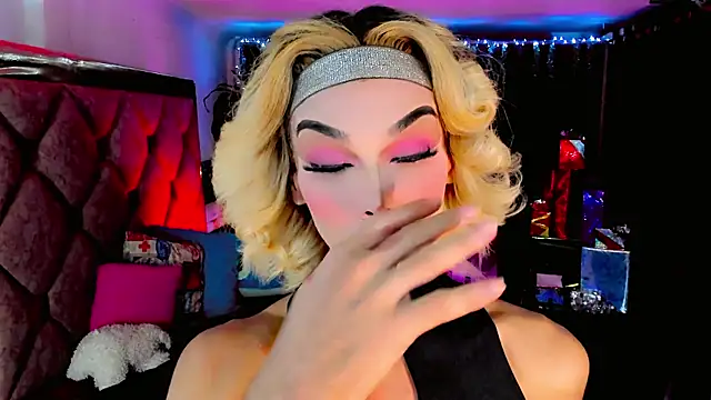 the-horus-girl online show from December 2025 11:18:02 PM