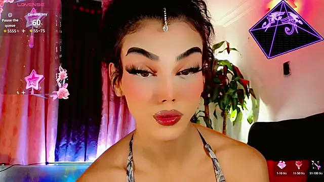 Snapshot of the-horus-girl chatting on April 2026 03:43:01 AM the-horus-girl online show from April 2026 03:43:01 AM