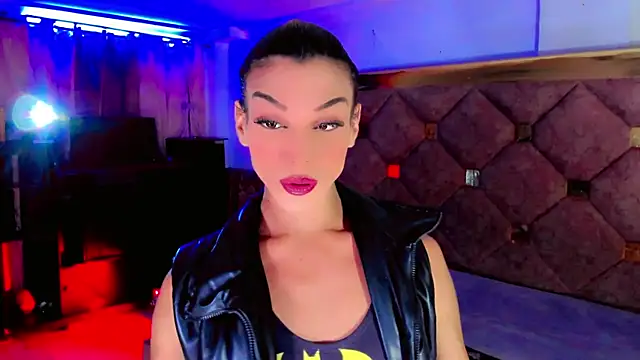 Snapshot of the-horus-girl chatting on September 2025 07:03:01 AM the-horus-girl online show from September 2025 07:03:01 AM