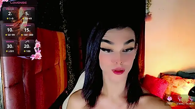 Snapshot of the-horus-girl chatting on June 2026 09:15:01 PM the-horus-girl online show from June 2026 09:15:01 PM