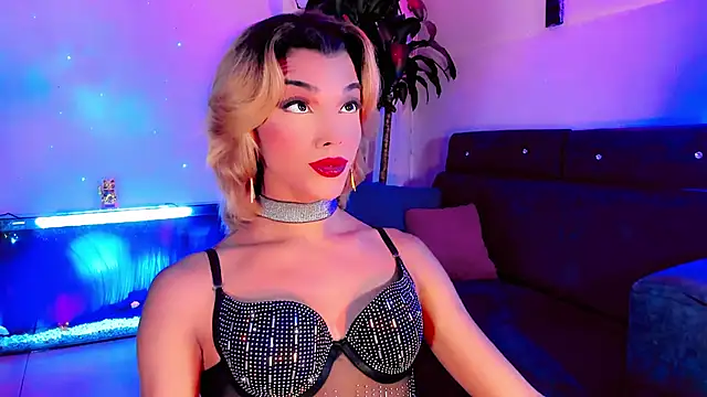 Snapshot of the-horus-girl chatting on October 2025 02:01:01 AM the-horus-girl online show from October 2025 02:01:01 AM
