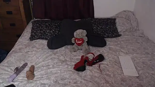 anja peach online show from December 2025 04:59:01 AM