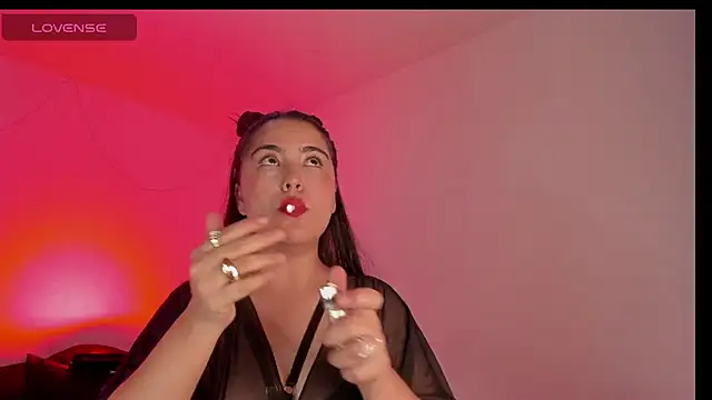 Snapshot of sol__angel chatting on December 2024 02:27:01 AM sol angel online show from December 2024 02:27:01 AM