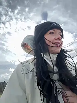 Vanesskaa online show from March 2026 01:33:01 PM