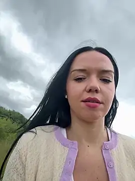 Snapshot of Vanesskaa chatting on June 2026 01:21:02 PM Vanesskaa online show from June 2026 01:21:02 PM