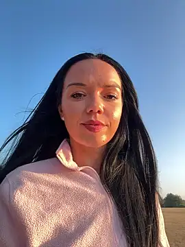 Snapshot of Vanesskaa chatting on July 2026 07:31:01 PM Vanesskaa online show from July 2026 07:31:01 PM