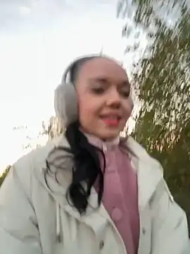 Vanesskaa online show from November 2025 04:45:02 PM