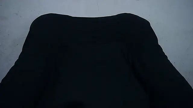 LureLily online show from November 2025 01:01:01 PM