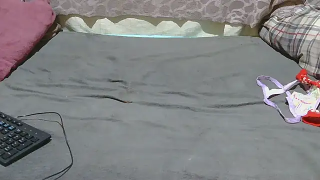 slim girl02 online show from March 2026 07:21:01 AM