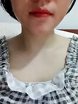  Attractivegirl33 online show from October 2025 12:50:02 PM