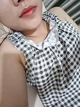  Attractivegirl33 online show from October 2025 04:40:02 PM