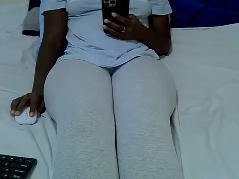 Snapshot of winnie254 chatting on June 2026 12:27:01 PM winnie254 online show from June 2026 12:27:01 PM