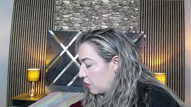 Snapshot of marie_hss chatting on February 2026 07:56:01 PM marie hss online show from February 2026 07:56:01 PM