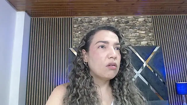 Snapshot of marie_hss chatting on December 2025 08:33:02 PM marie hss online show from December 2025 08:33:02 PM