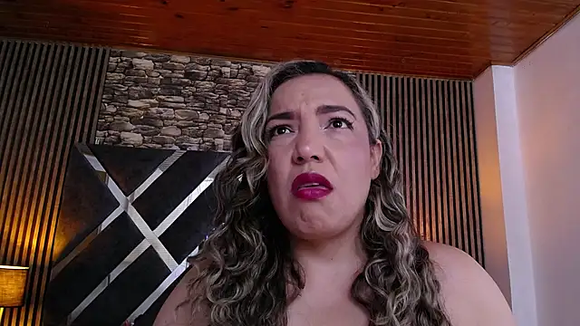 Snapshot of marie_hss chatting on February 2026 08:08:01 PM marie hss online show from February 2026 08:08:01 PM