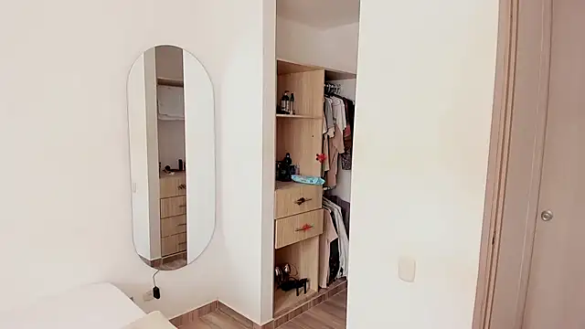 rose scottt online show from November 2025 05:08:02 PM