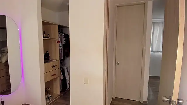 rose scottt online show from November 2025 02:50:01 PM