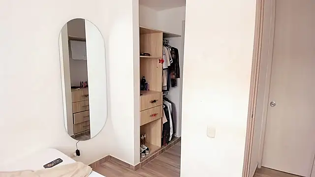 rose scottt online show from November 2025 03:01:02 PM