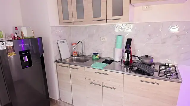 rose scottt online show from March 2026 06:15:02 PM