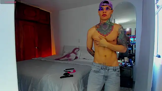 Jordyrodriiguez online show from January 2025 09:32:02 PM