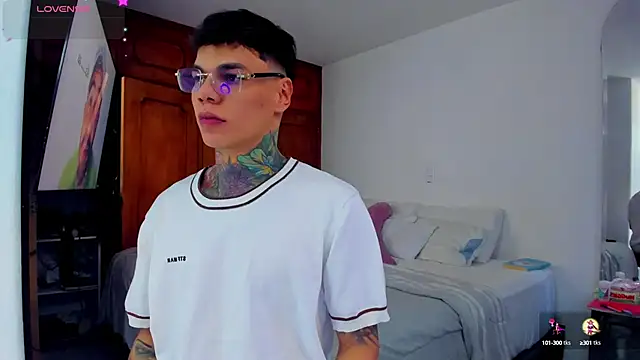 Jordyrodriiguez online show from January 2025 09:50:01 PM