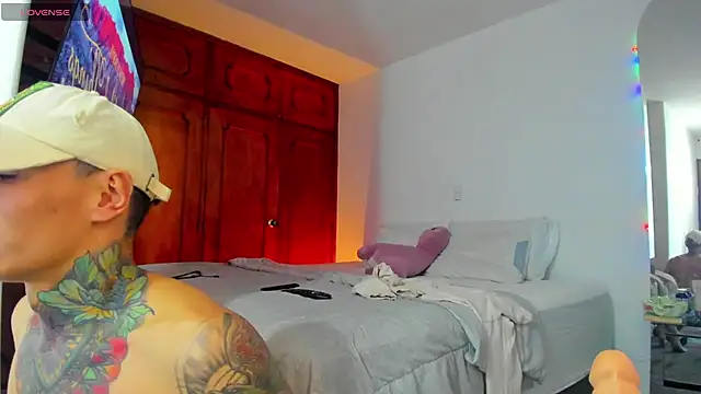Jordyrodriiguez online show from February 2025 09:54:01 PM