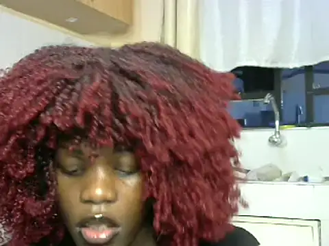Snapshot of Moniklavy chatting on February 2025 07:42:02 PM Moniklavy online show from February 2025 07:42:02 PM
