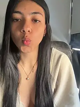 Liissa cute  online show from April 2026 08:04:02 PM