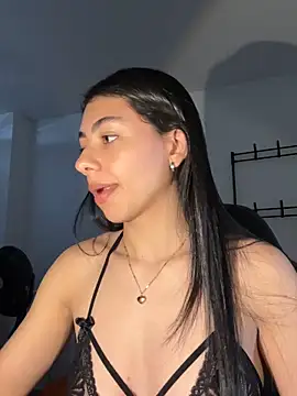 Liissa cute  online show from November 2025 06:23:02 PM