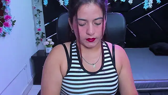 MariaClay online show from November 2025 12:16:02 PM